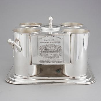 VITVINKYLARE, för fyra flaskor, 1900-talets slut.