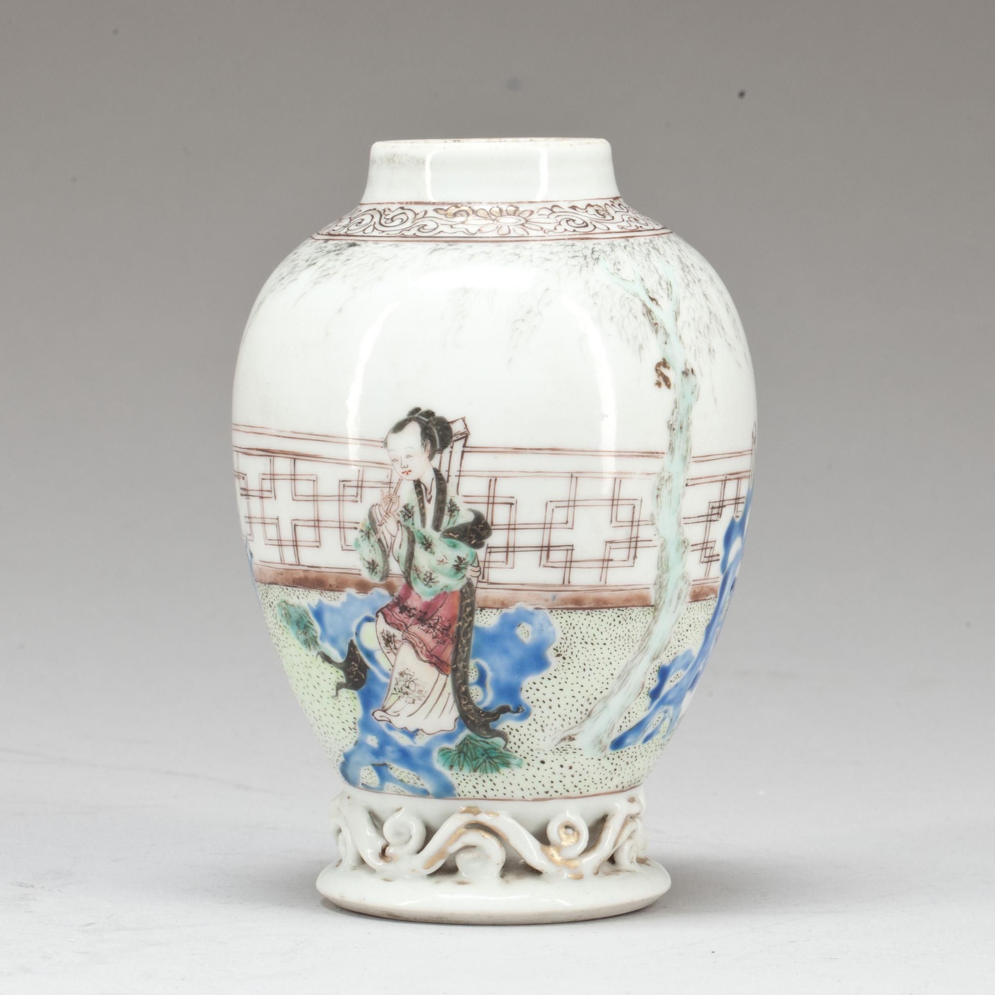 VAS, porslin. Kina, 1800-tal.