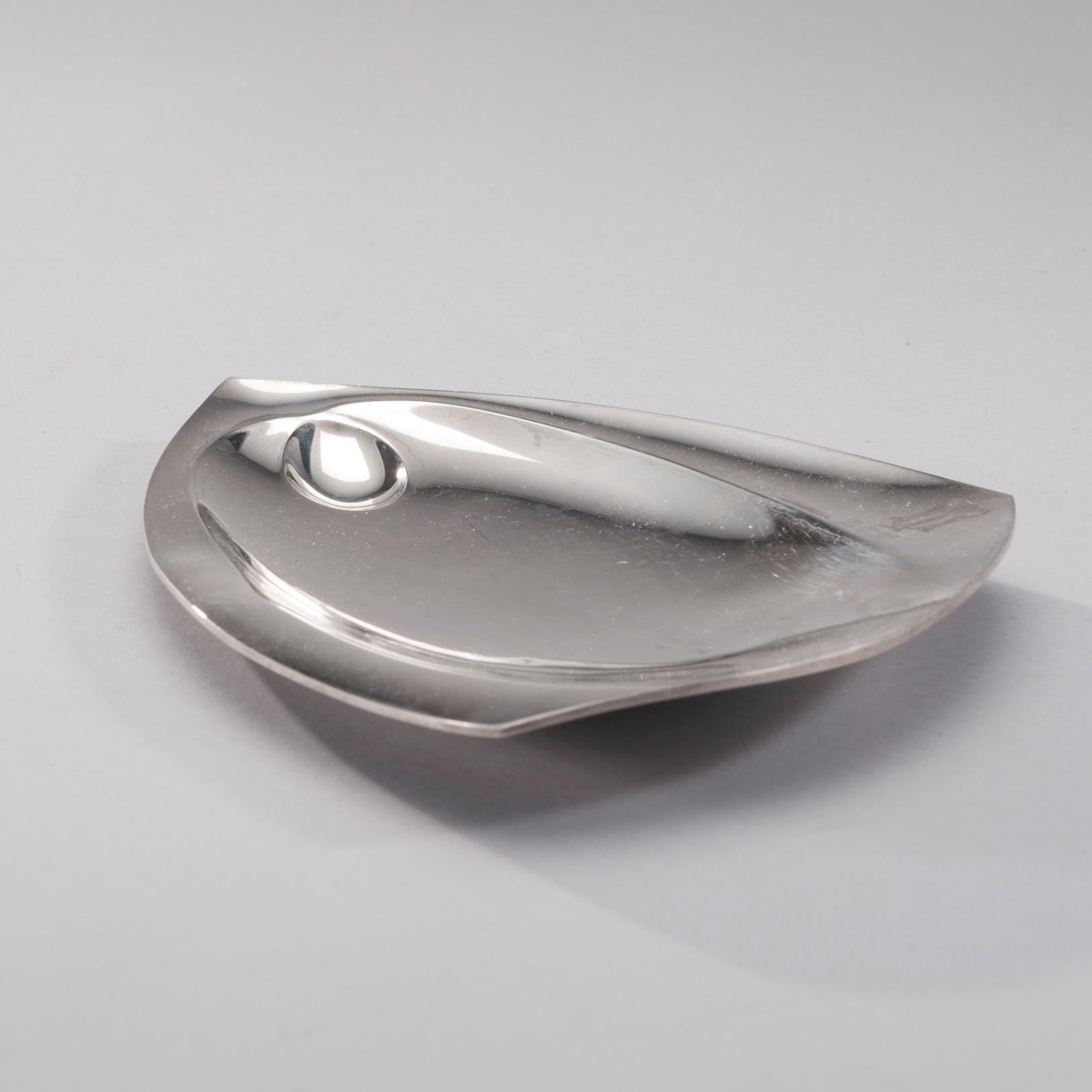 FAT, silver, Tapio Wirkkala, Kultakeskus, Tavastehus 1964. Vikt ca 239,3 g.