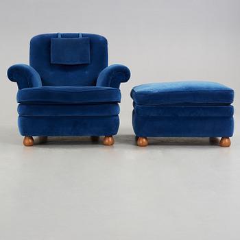 JOSEF FRANK, fåtölj med fotpall, Firma Svenskt Tenn, modell 336.