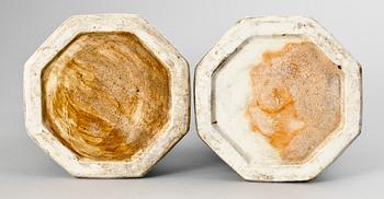 LJUSSTAKAR, ett par, porslin, Kina 1900/2000-tal.