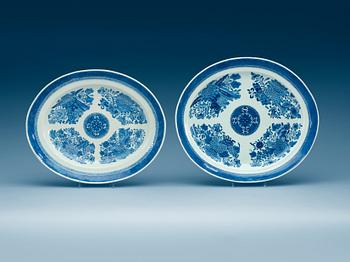 1936. Two blue and white 'Fitz Hugh' serving dishes, late Qing dynasty.