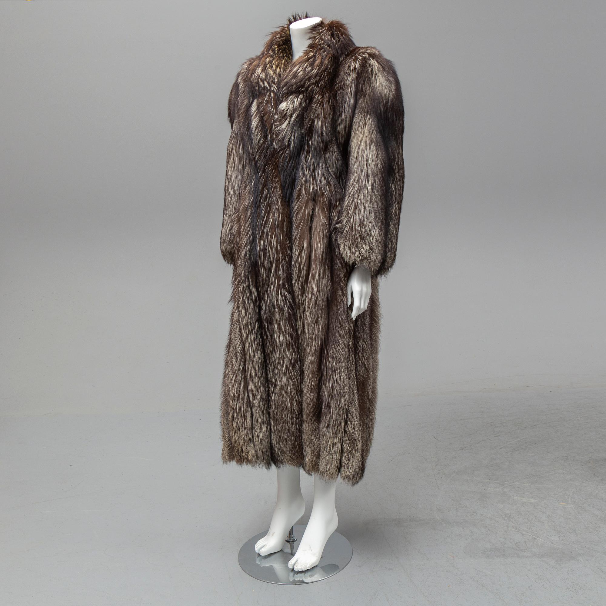 PÄLSKAPPA, silverräv (vulpes vulpes) storlek 40.