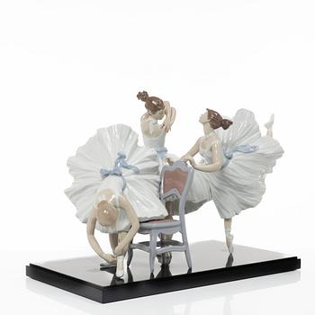 José Luis Santes, figurine, "Backstage ballet", Lladró, Spain.