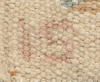 A Ingegerd Silow signed falt weave carpet ca 190 x 140 cm.