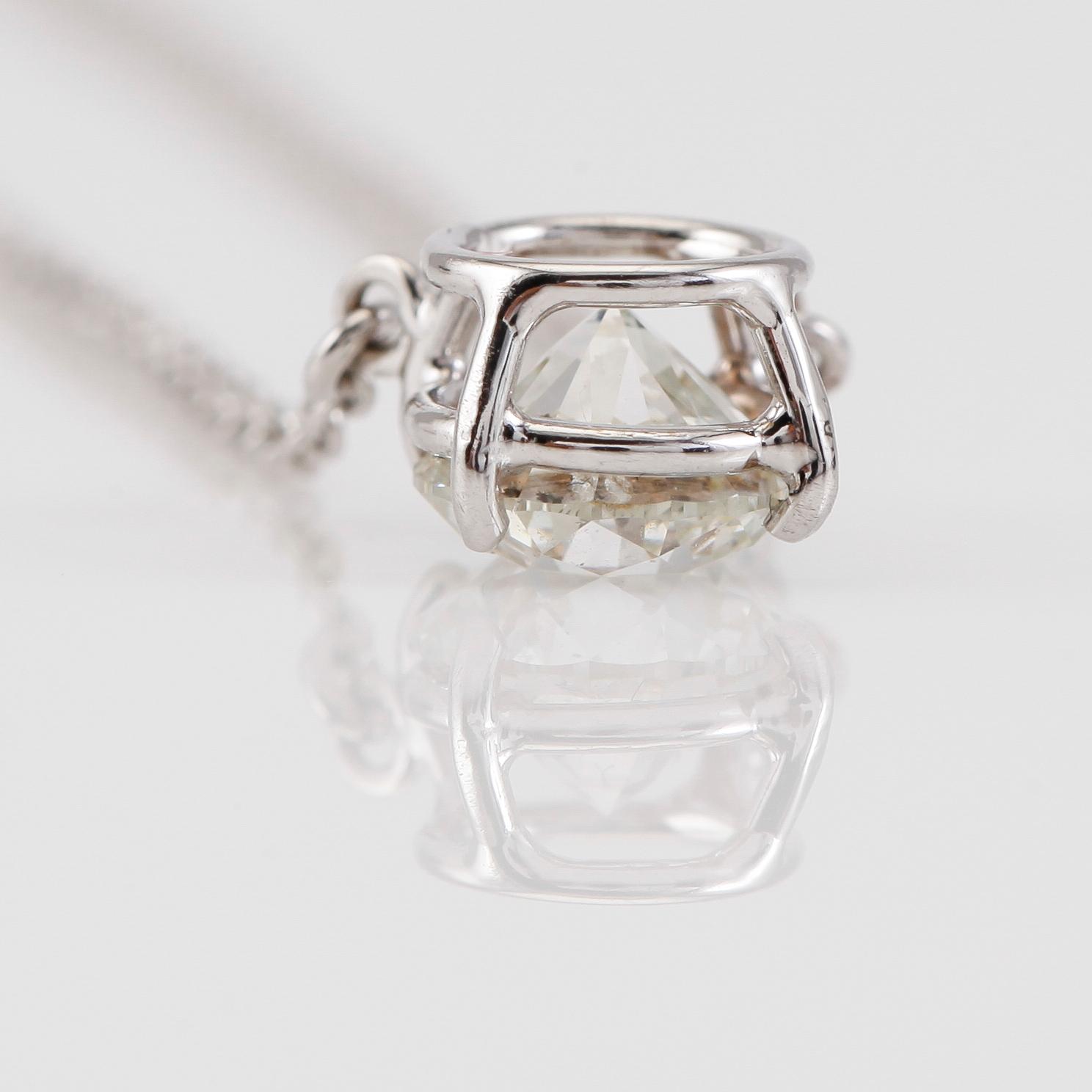 COLLIER, 18K vitguld och diamant ca 1.00 ct.