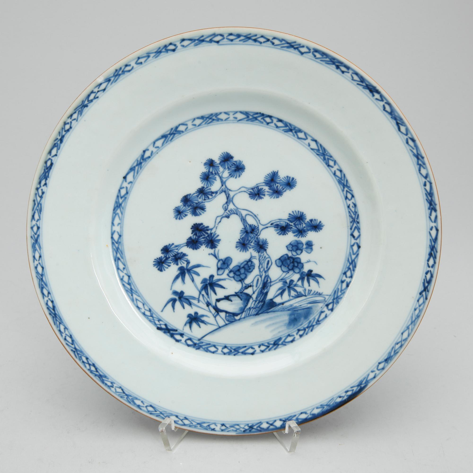 TALLRIKAR, 8st, porslin, Kina, Qianlong (1736-1795).