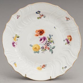 Two Meissen porcelain vases, a platter, an urn and a lidded box from the latter half of 20th century.