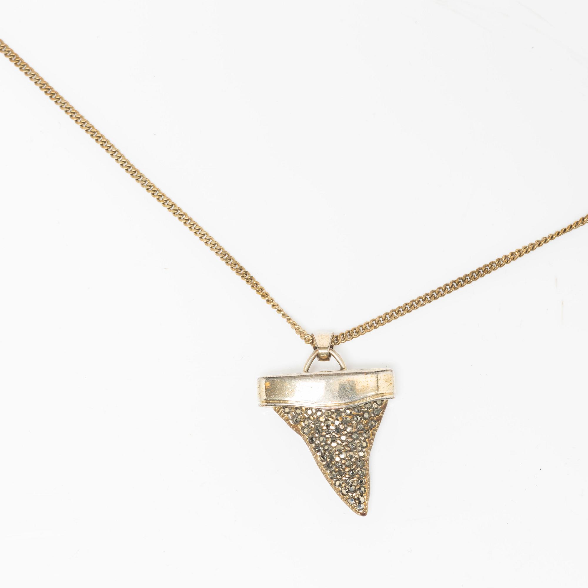 Givenchy, halsband "Shark tooth".