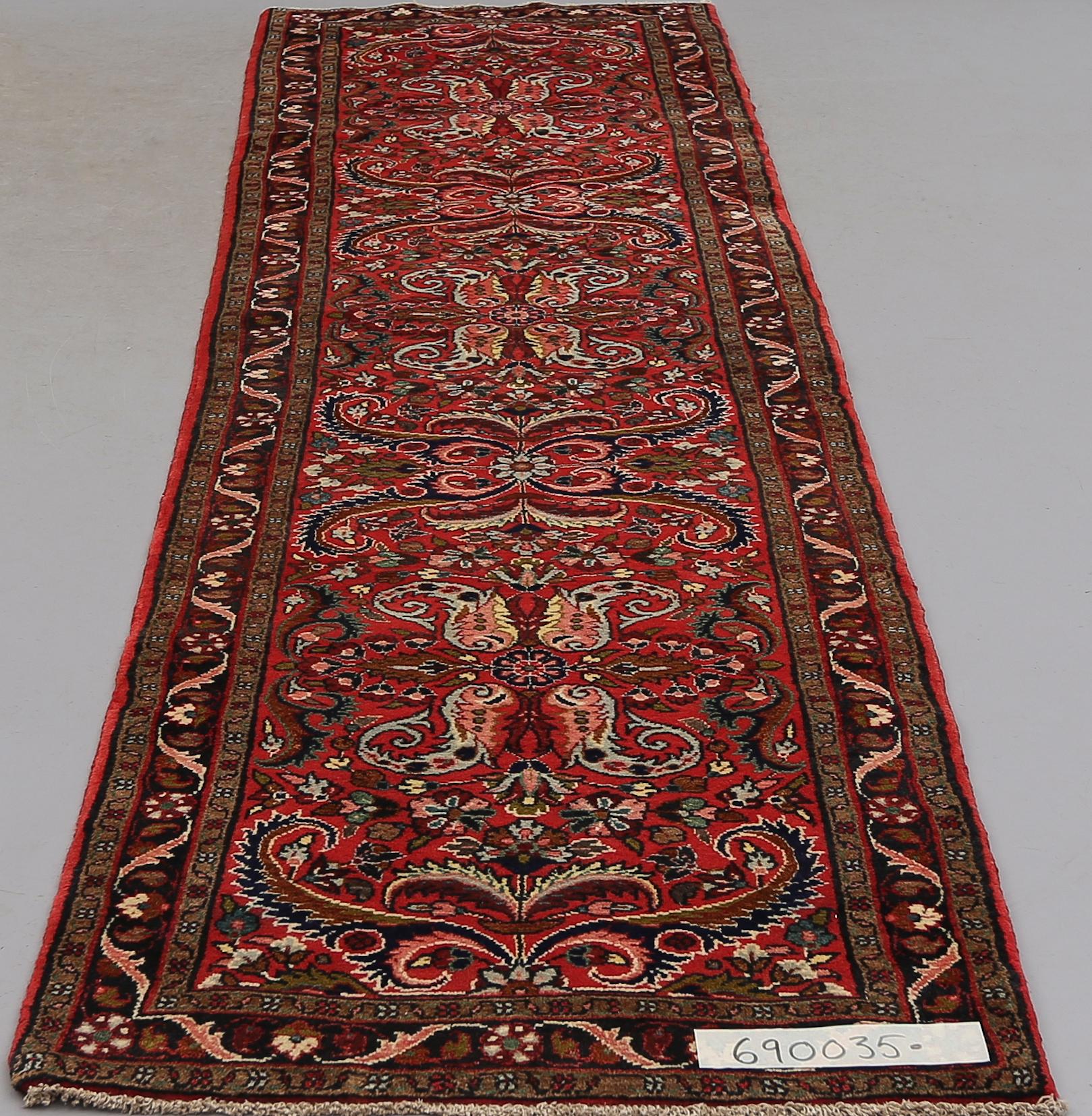 MATTA, Mehraban, ca 326 x 85 cm.