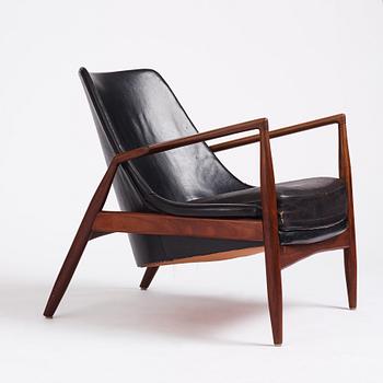 Ib Kofod Larsen, a 'Sälen' (Seal) armchair, Olof Perssons Fåtöljindustri (OPE), Jönköping, Sweden 1950-60s.