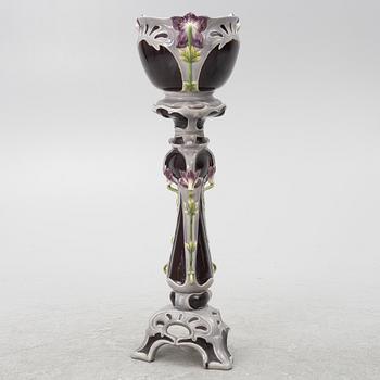 Pedestal with planter, Art Nouveau, R. M. Krause Majolika- und Steingut-Fabrik, early 20th Century.