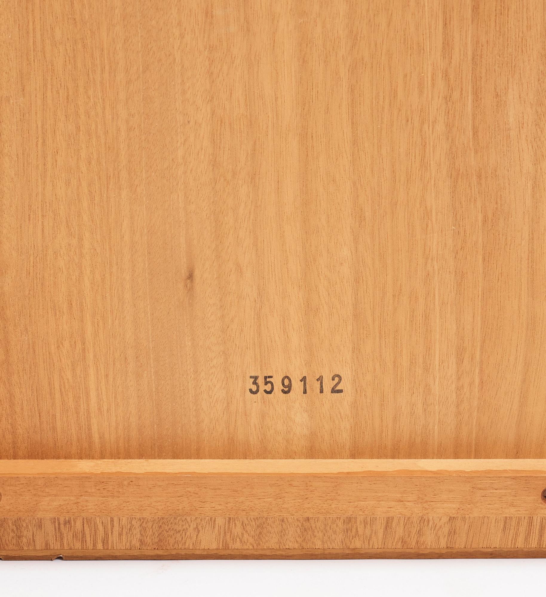 Josef Frank, bord, ett par modell 1073, Firma Svenskt Tenn före 1985.