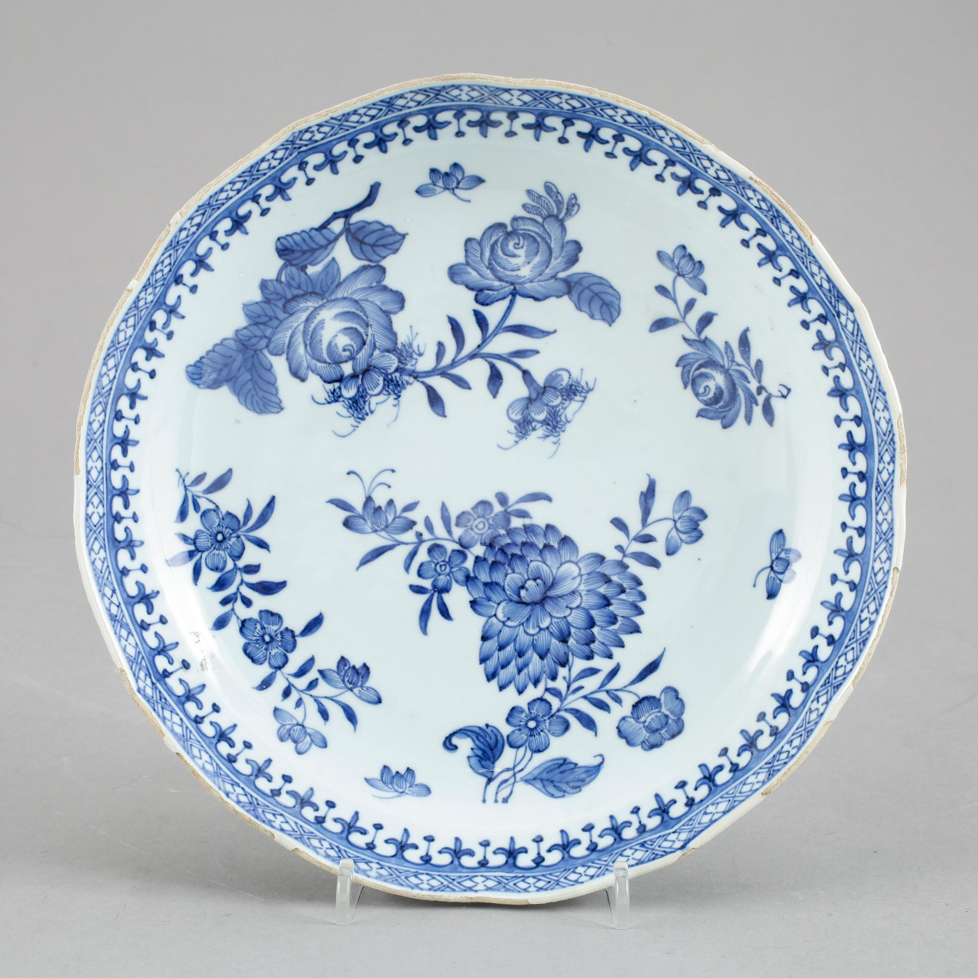SKÅL, porslin, Kina, Qianlong (1736-95).