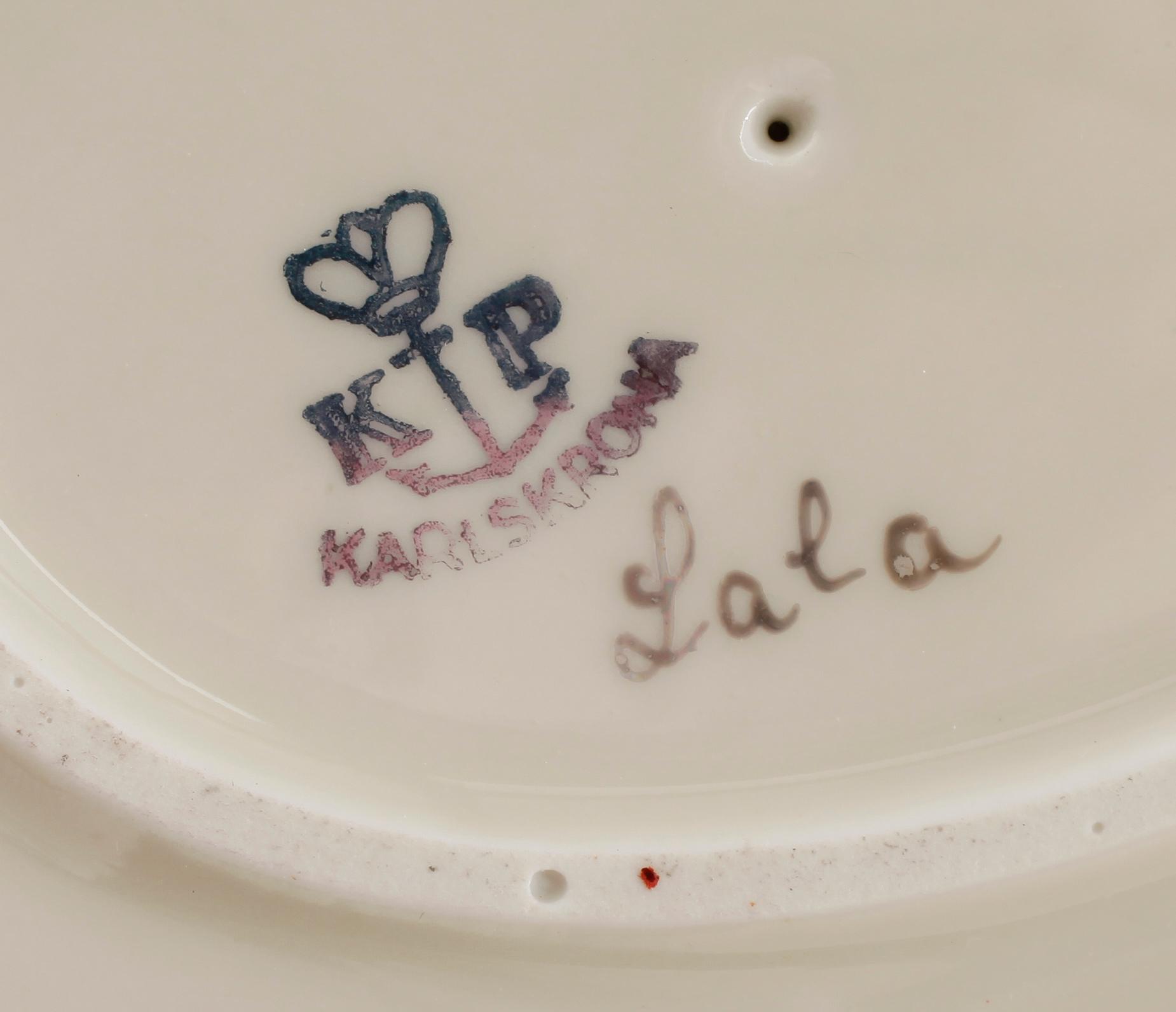 MATSERVIS, 56 del, porslin, Karlskrona, 1900-talets mitt.