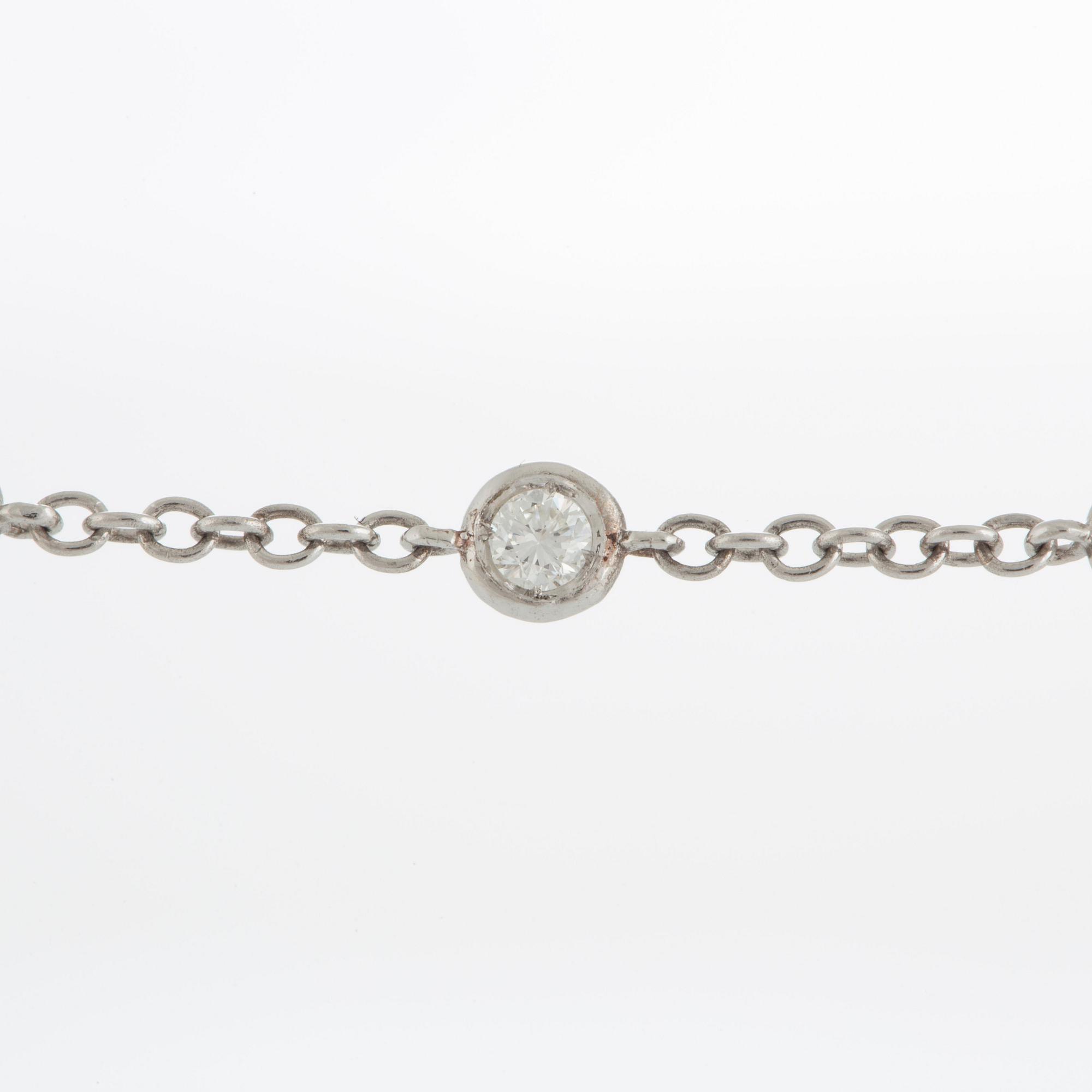 Collier med runda briljantslipade diamanter total vikt ca 6.70 ct.
