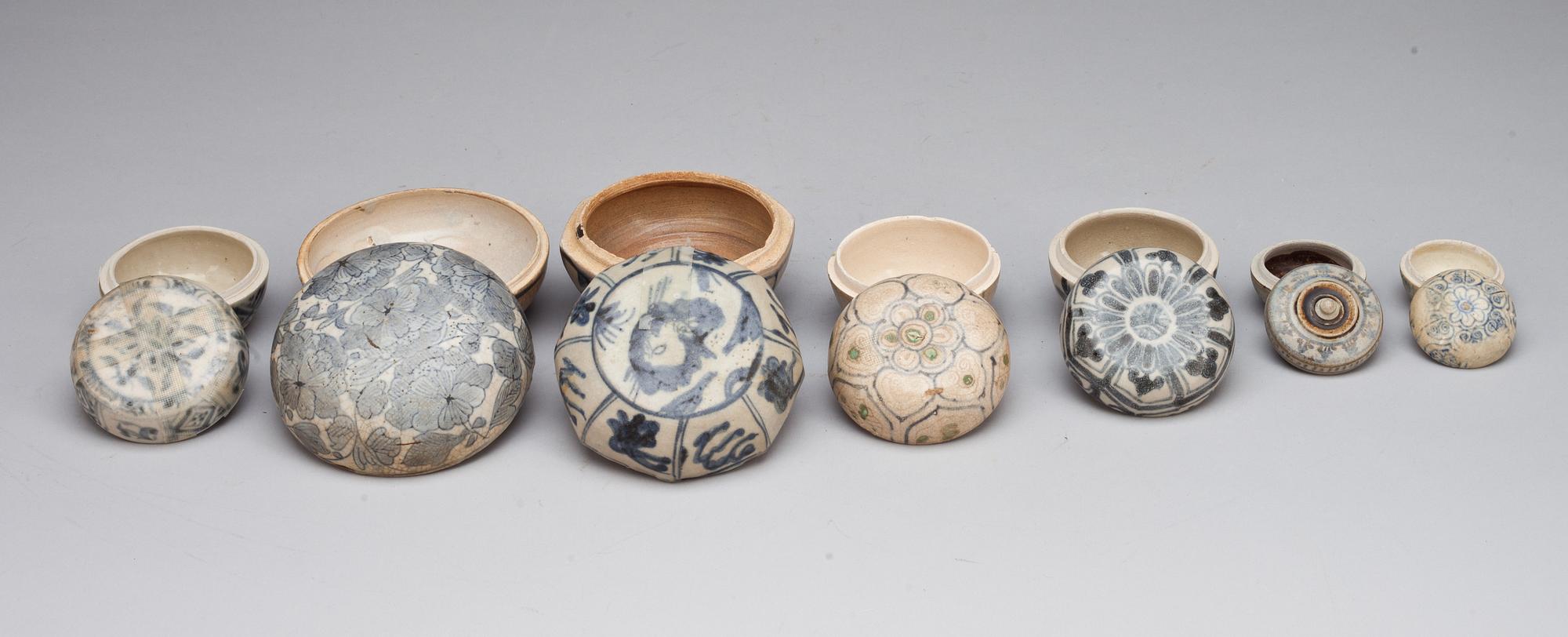 PARTI KERAMIK, 7 st. Sawankhalok, delvis 1400-tal.