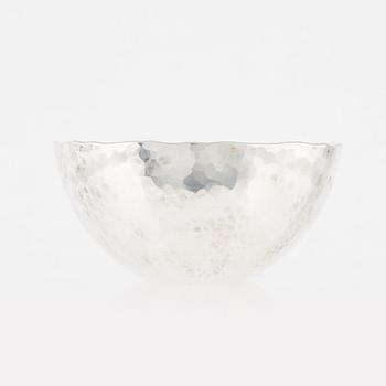 Ray Urban, a sterling silver bowl, Stockholm 2002.