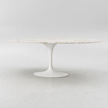 Eero Saarinen, Table 'Tulip'. Knoll International, 2017.