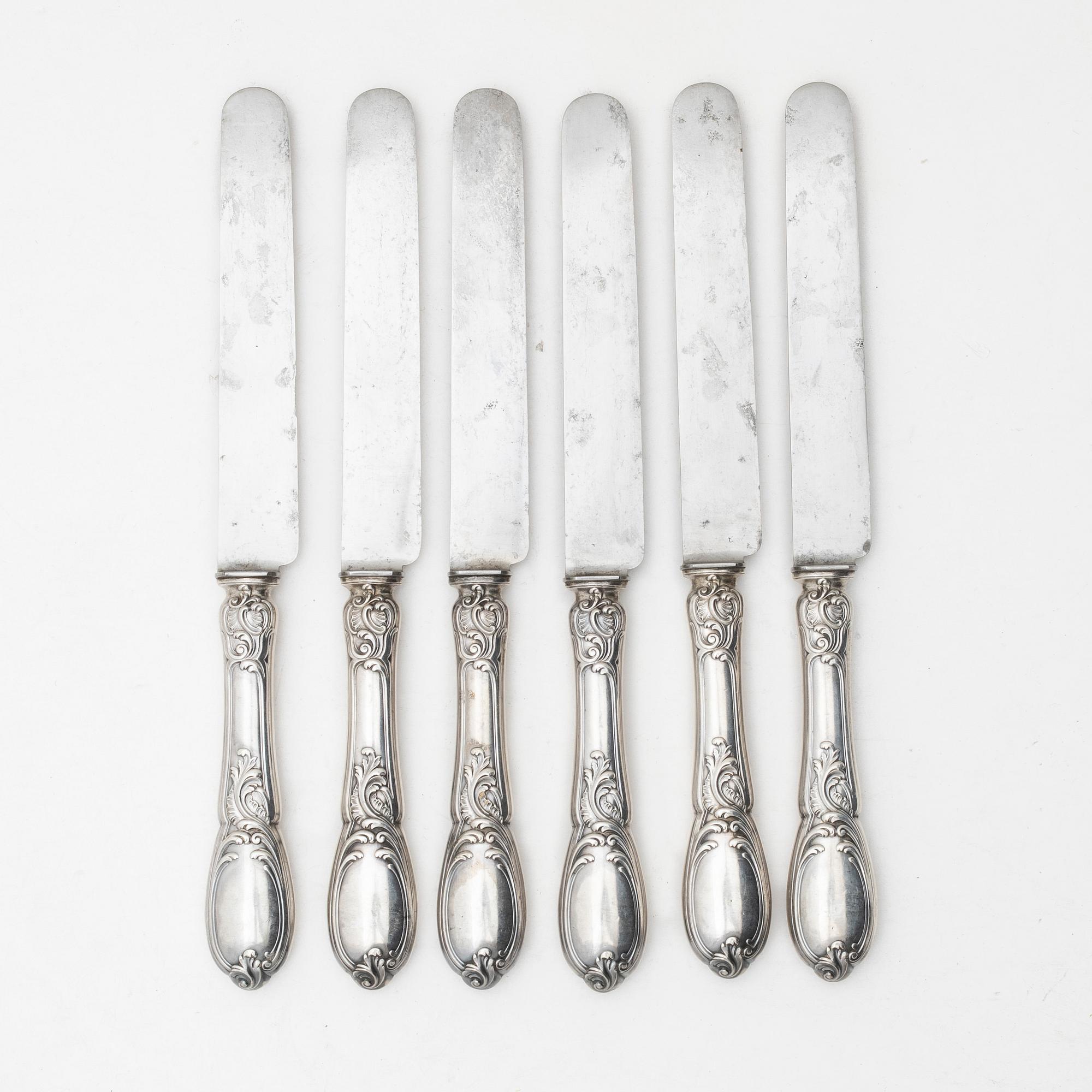 Twelve French silver knives, Hènin & Cie, Paris, circa 1900.