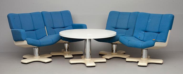 SOFFBORD samt FOTÖLJER, 4 st, "Nautilus" Isku, formgiven av Kari-Pekka Valorinta, 1970-80-tal.