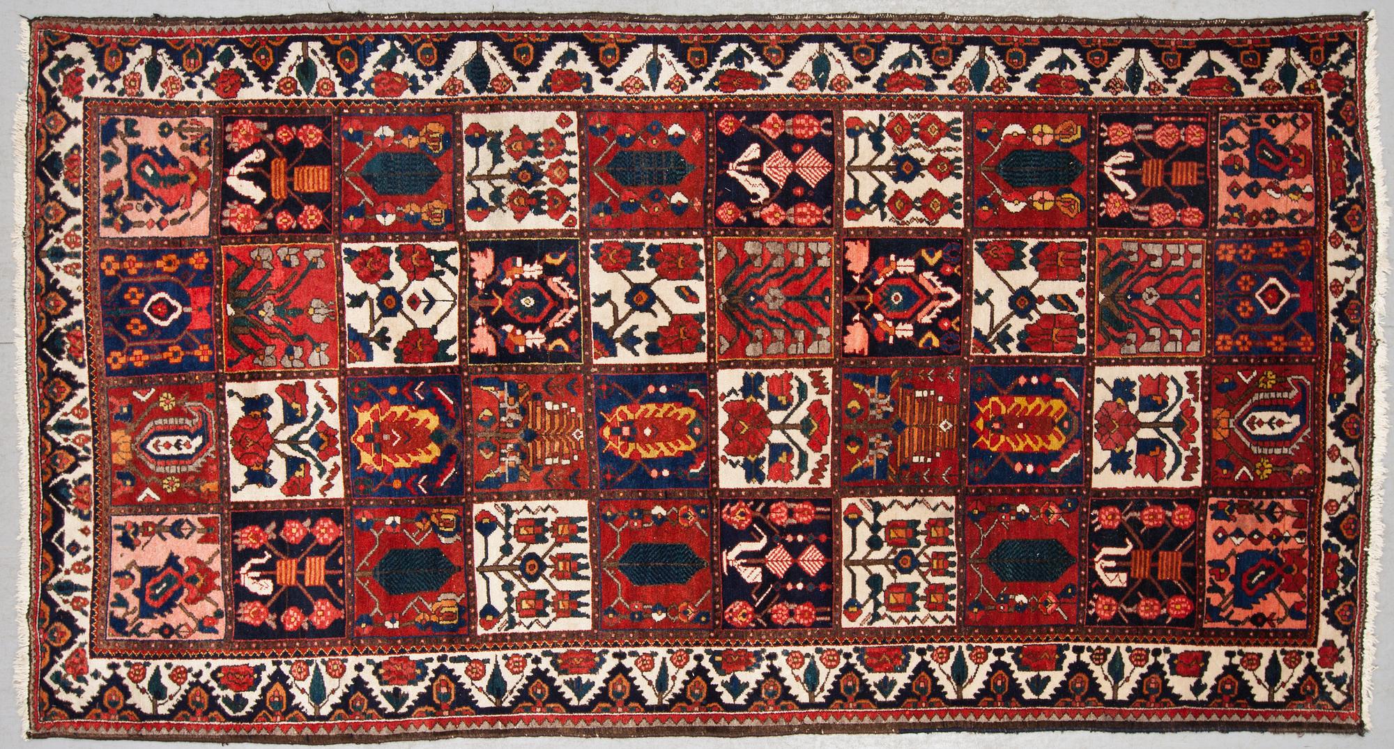 MATTA, semiantik, Bachtiari, ca 304 X 167 cm.