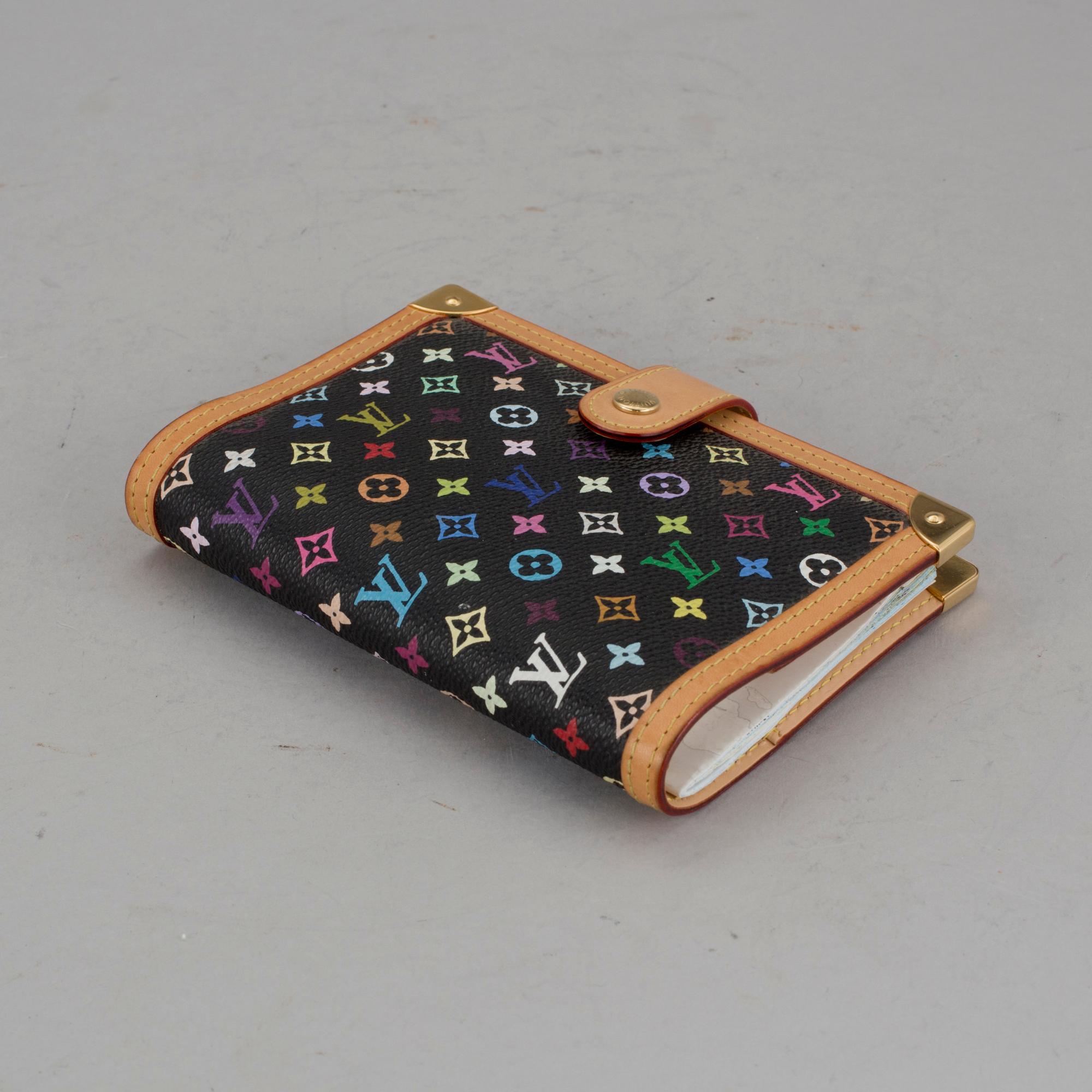 AGENDA, Louis Vuitton.