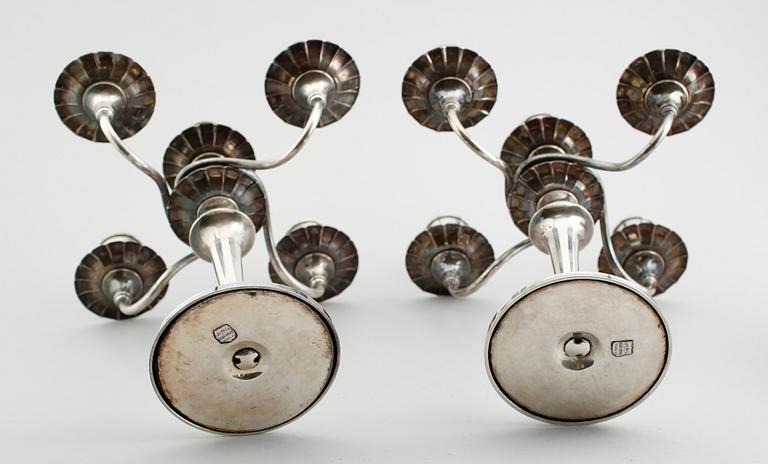 KANDELABRAR, 1 par, silver, sannolikt Spanien, 1900-tal.