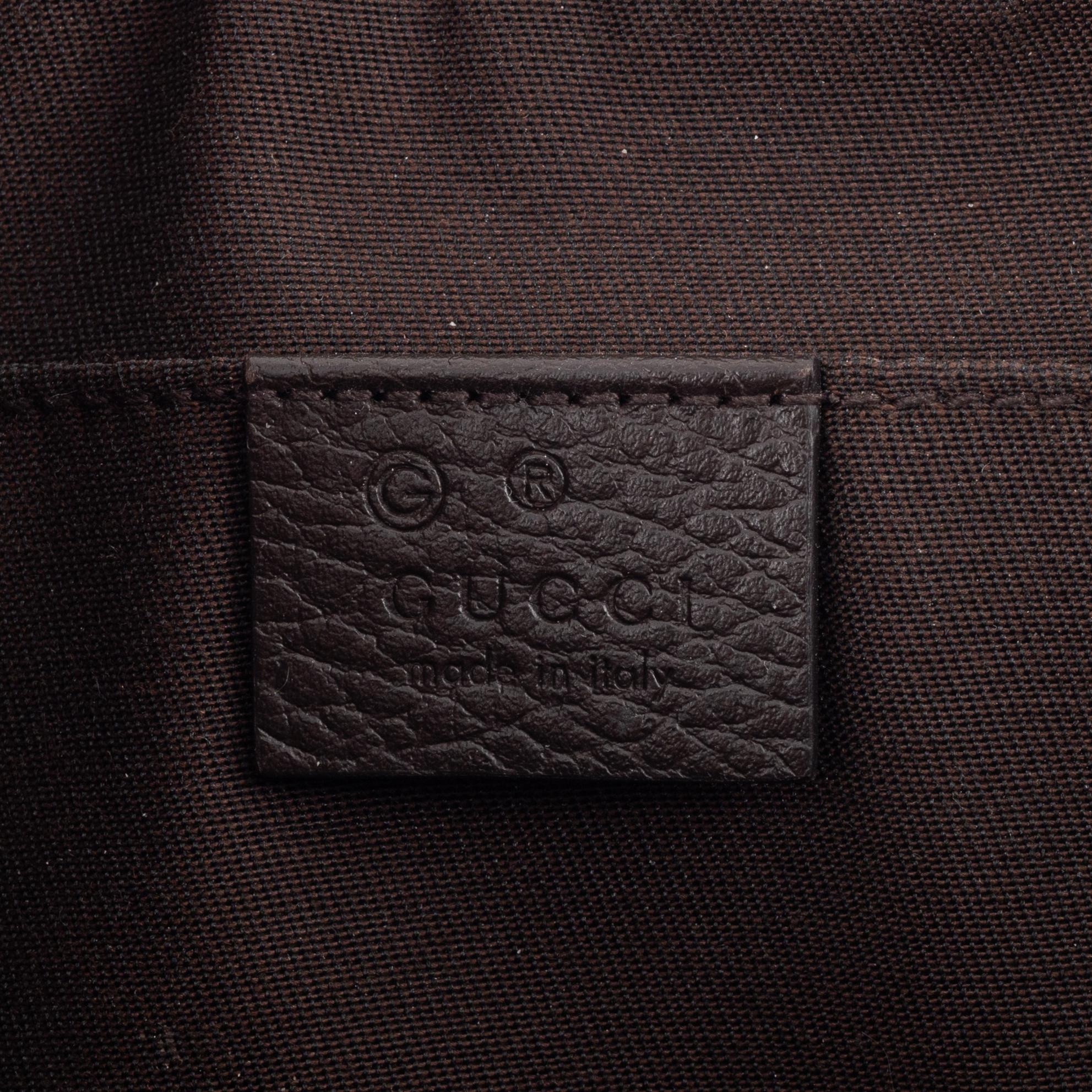 Gucci, a belt bag.