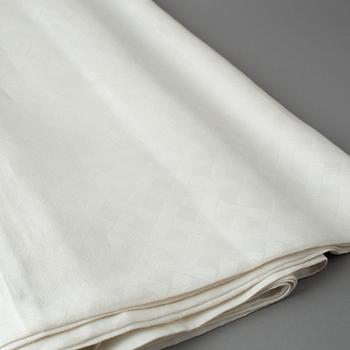 Tablecloths, 3 pcs., linen damask, one "Draken" ca 352 x 181 cm, one 361 x 176,5 cm, one ca 439 x 212,5 cm.
