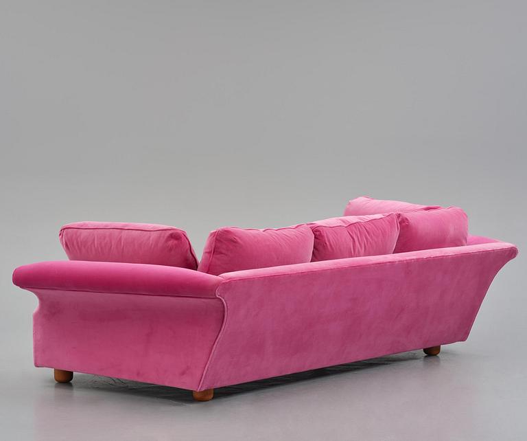 Josef Frank, a "Liljevalchs" sofa, Firma Svenskt Tenn, 2013.