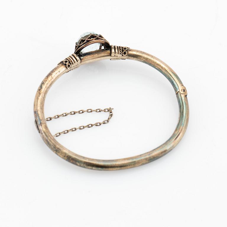 Arm ring, silver with aquamarine.