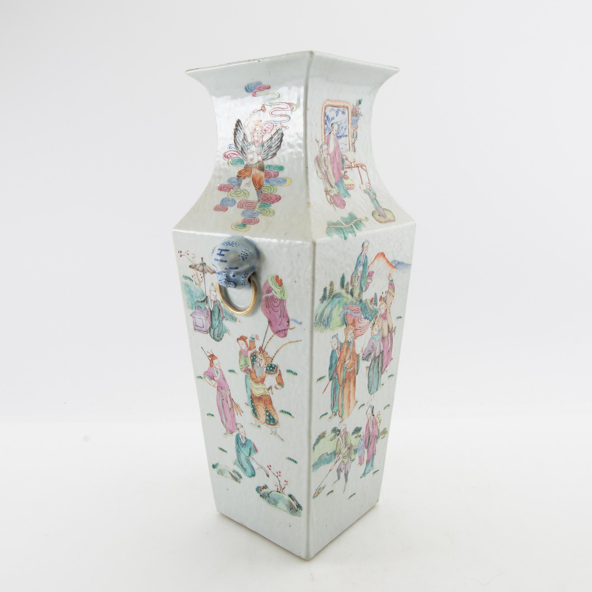 Vas Kina 1900-tal porslin.