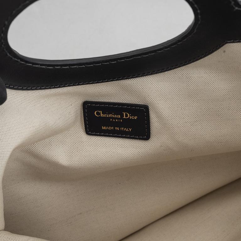 Christian Dior, bag/clutch, "Oblique fold-over convertible clutch".