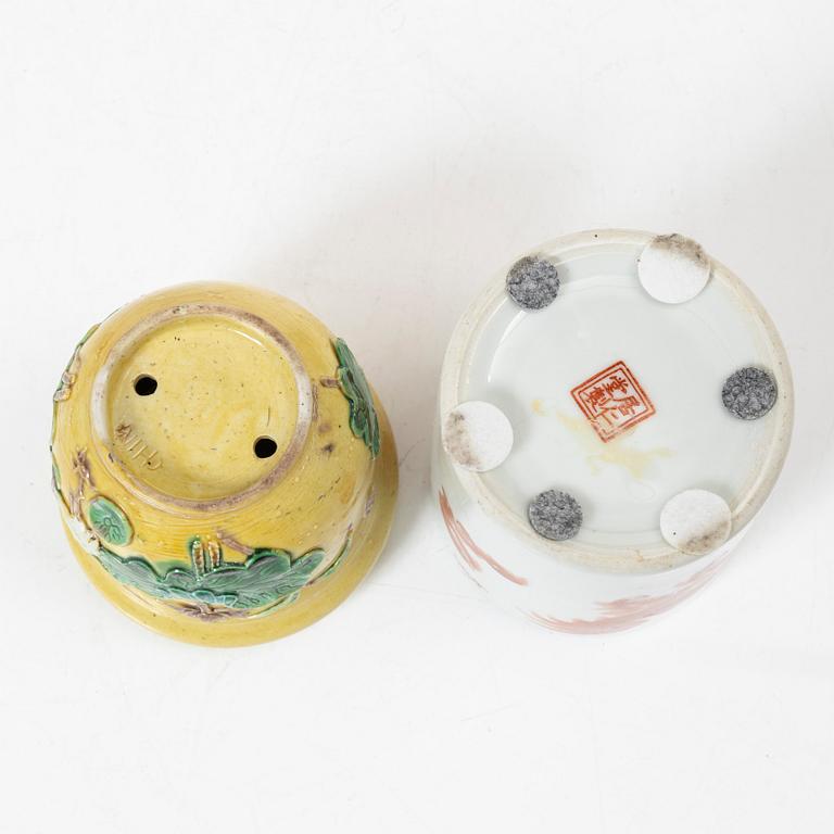 A group lot of Chinese porcelain, late Qing dynasty/early 20th century.