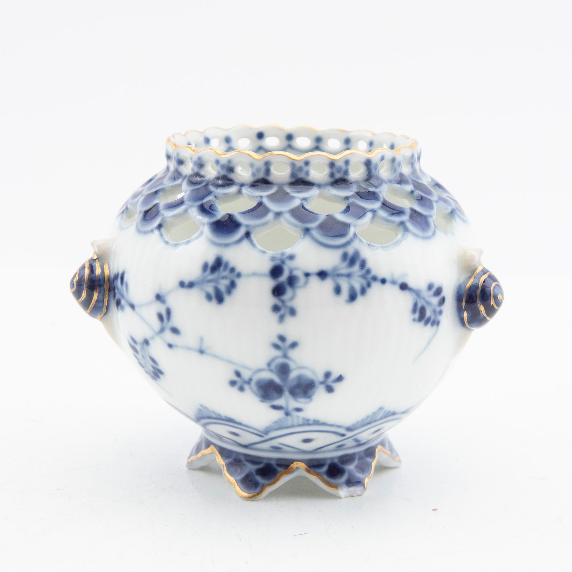 Royal Copenhagen, Skål, porslin, "Musselmalet helblonde", Danmark, 1900-tal.