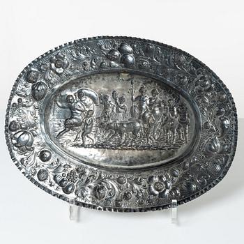 Presentation plate, silver, Baroque style, pseudo-hallmarks, circa 1900.