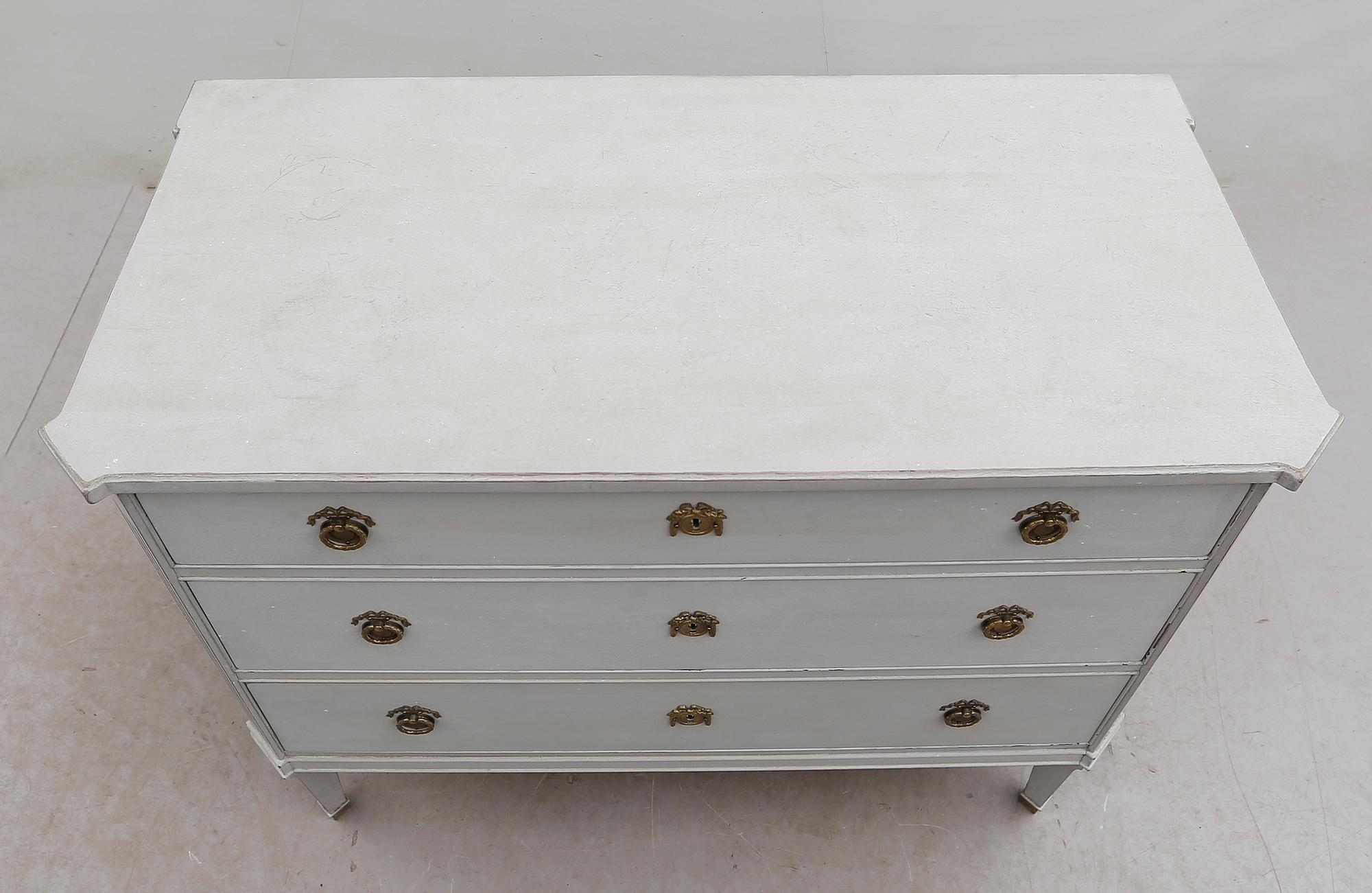 BYRÅ, gustaviansk stil, 1900-talets mitt.