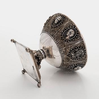 Skål på fot, silver, Spanien, efter 1934.