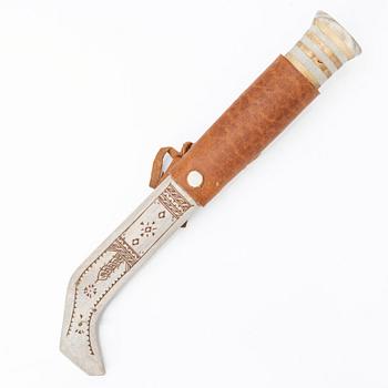 Per Henrik Simma, half-horn knife, signed.