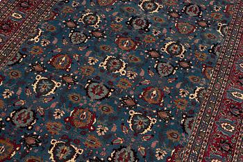 A semi-antique Veramin carpet, North Persia, c. 323 x 215 cm.