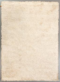 Gunilla Lagerhem Ullberg, matta, Kasthall, "Fogg", Nr 5, ca 240 x 170 cm.
