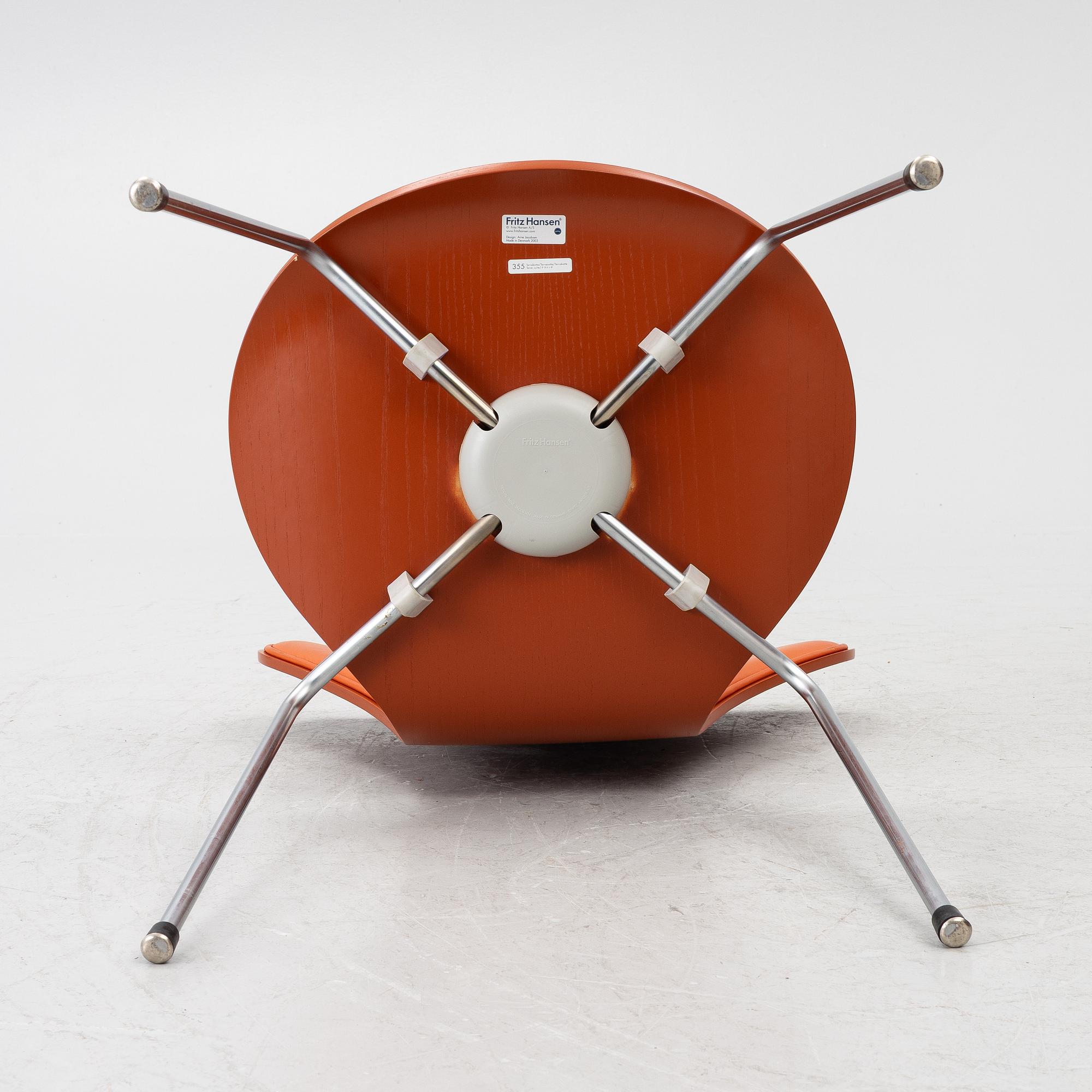 Arne Jacobsen, Set of 4 chairs, “Series 7”, Fritz Hansen, 2003.