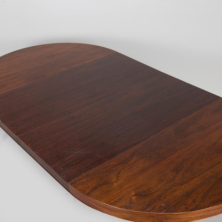 Severin Hansen, mid-20th century dining table, model 180 for Haslev Møbelsnedkeri, Denmark.