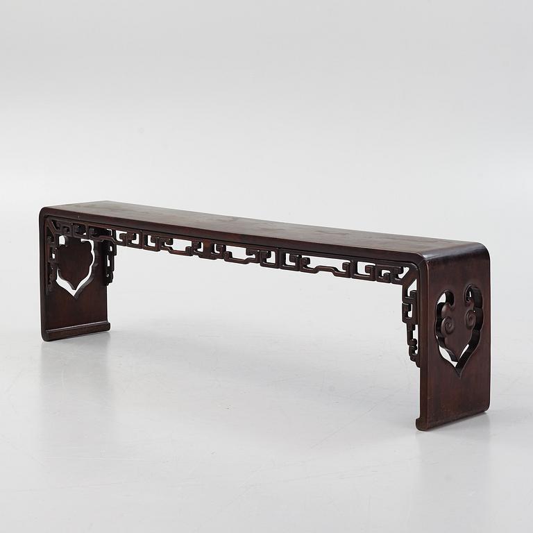 Bänk/low table, hongmu. Qingdynastin, 1800-tal.