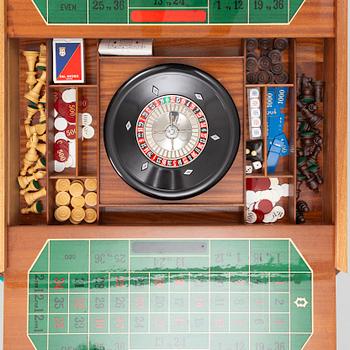 A game's tables, Italy, second half of the 20th century.