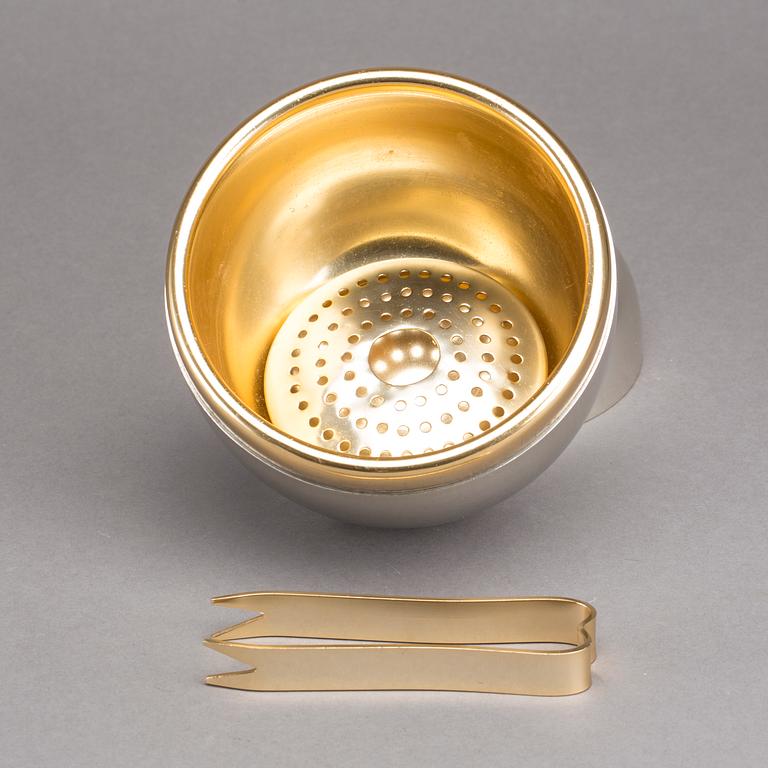 A ICE BUCKET MADE IN ITALY. SECOND HALF OF 20TH CENTURY.