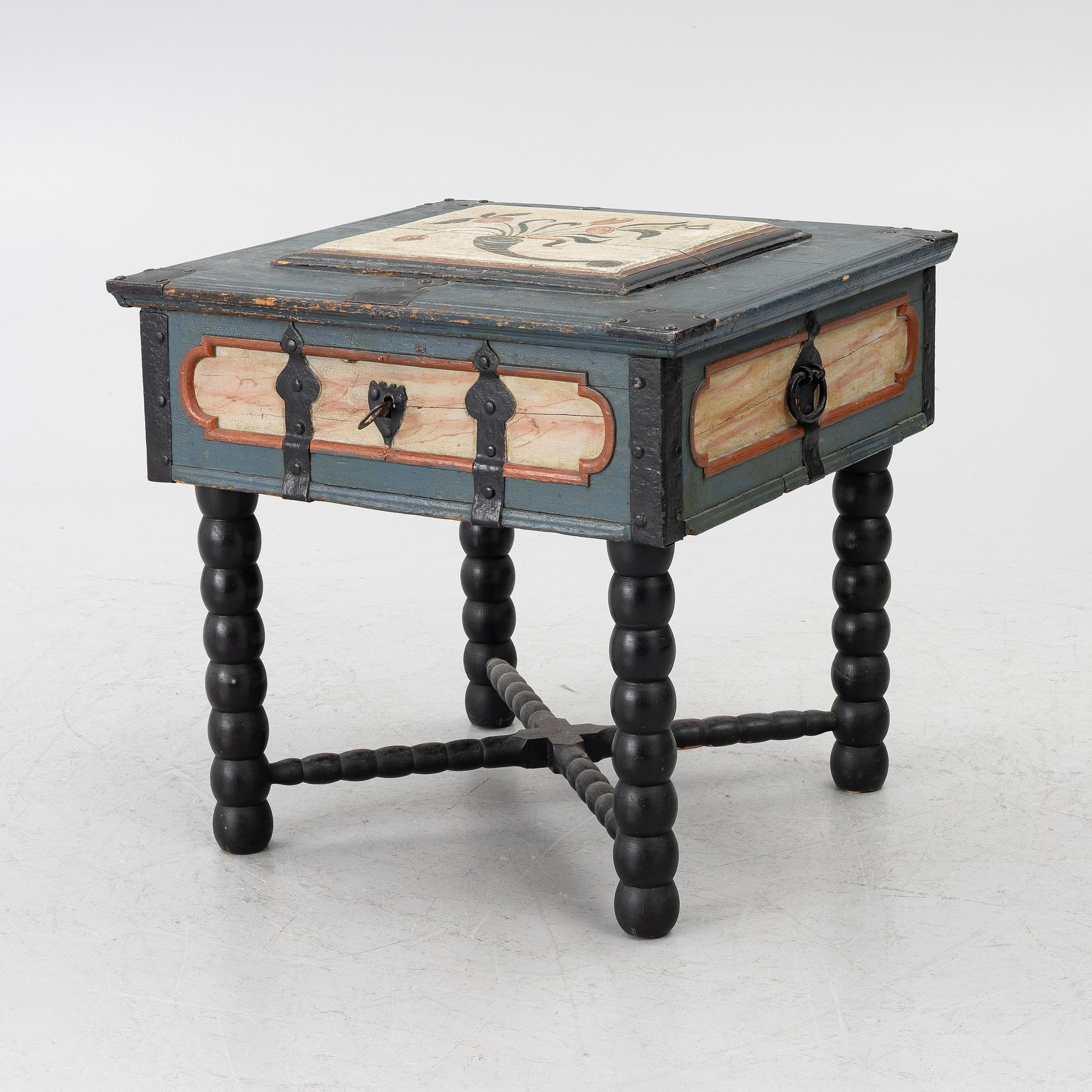 Box on a stand. 19th century.