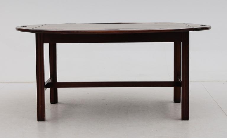 BORD, sk Butlers Tray, 1900-talets andra hälft.