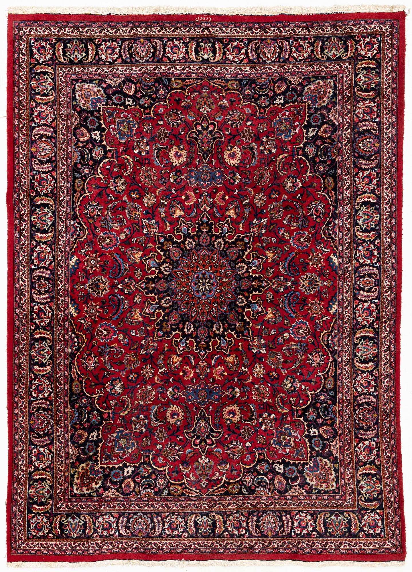 A Meshad carpet, ca 410 x 290 cm.
